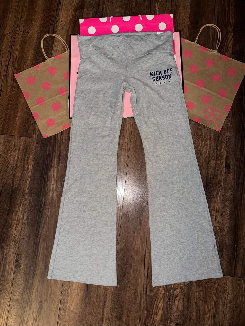 NWT VS PINK Size LARGE Rhinestone Bling Fold Over Flare Legging.